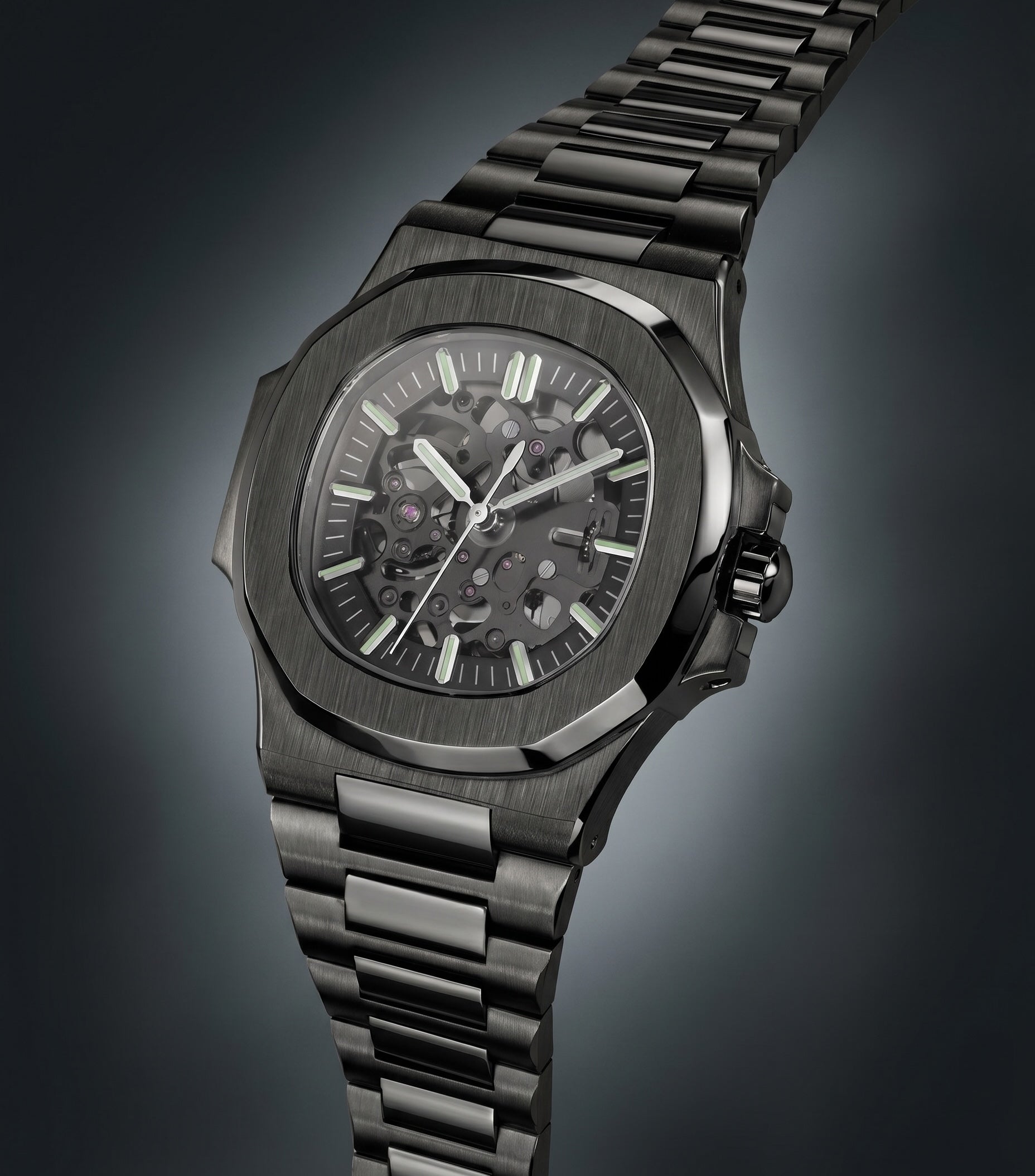 Nautilus Skeleton Black